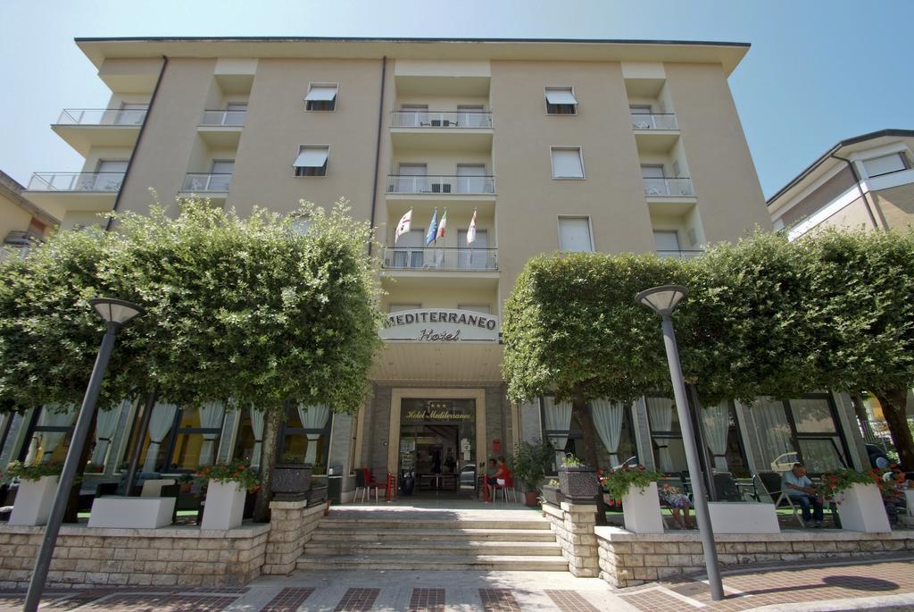 Hotel Mediterraneo เคียนเชียโนแตร์เม ภายนอก รูปภาพ