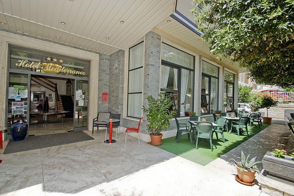Hotel Mediterraneo เคียนเชียโนแตร์เม ภายนอก รูปภาพ