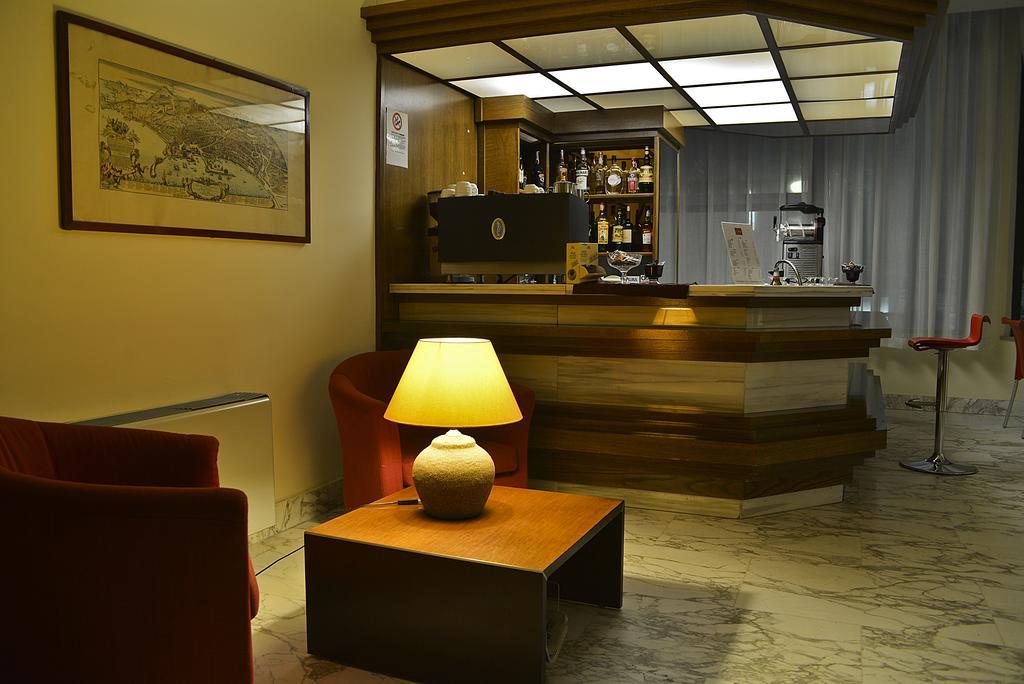Hotel Mediterraneo เคียนเชียโนแตร์เม ภายนอก รูปภาพ