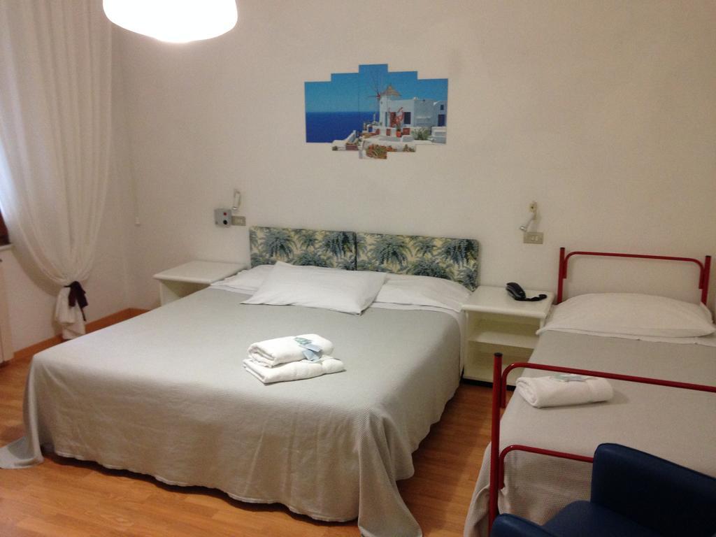 Hotel Mediterraneo เคียนเชียโนแตร์เม ห้อง รูปภาพ